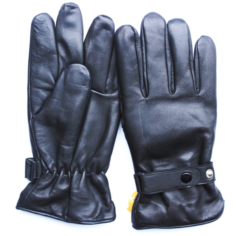 Paire de gants homme en cuir de vache grainé noirs, paume froncée et patte à pression
