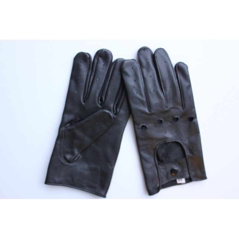 Paire de gants de conduite en cuir d’agneau noirs à plat, paume et dos perforés